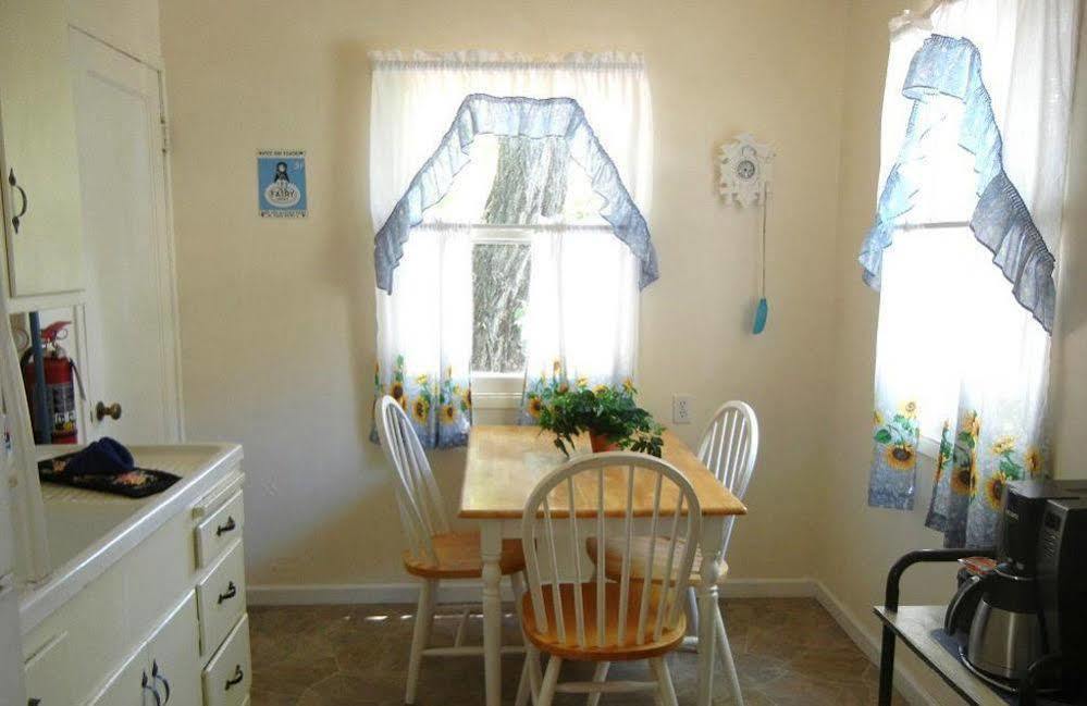 Blue Fish Cove Resort Clearlake Oaks 外观 照片