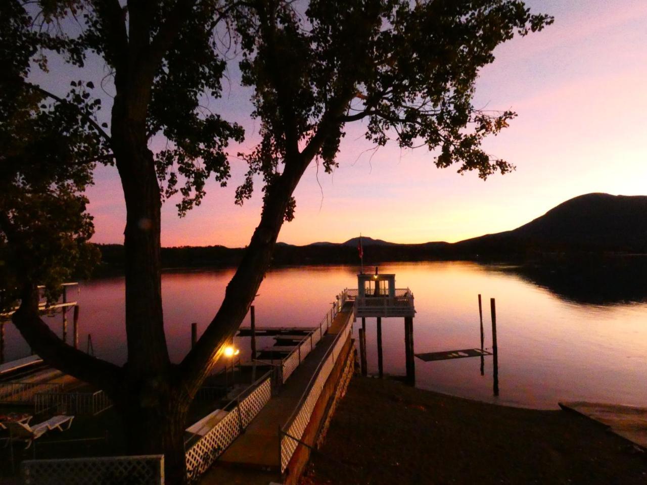Blue Fish Cove Resort Clearlake Oaks 外观 照片